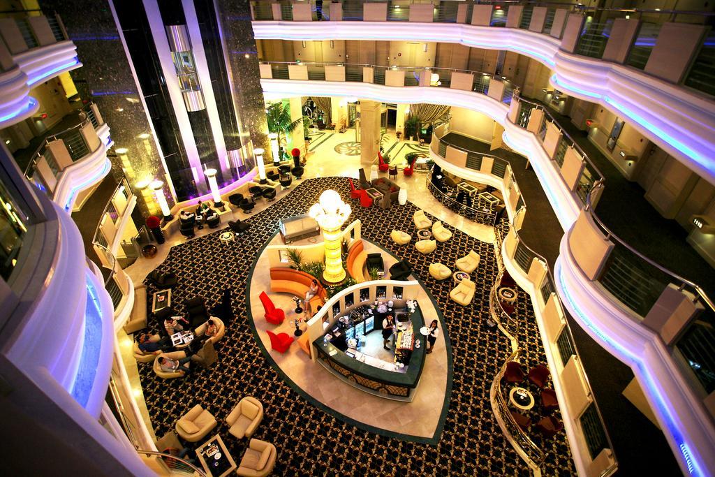 Eser Premium Hotel & Spa Бююкчекмедже Екстер'єр фото The lobby of the hotel