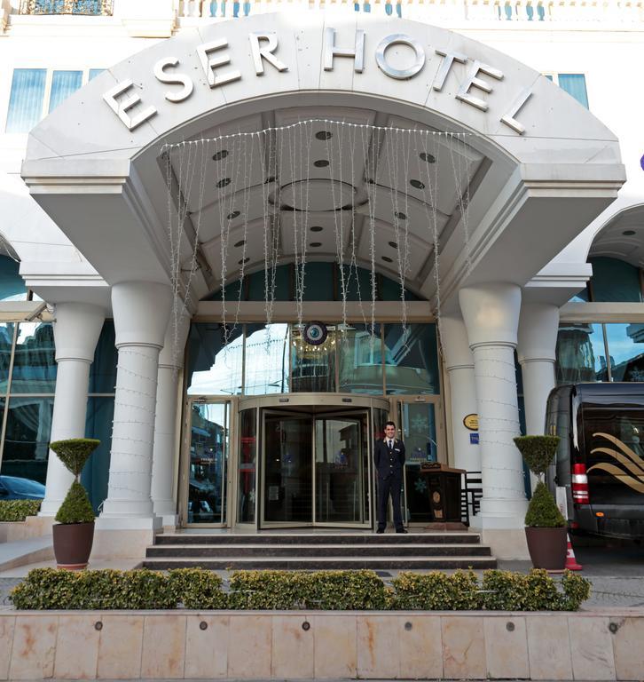 Eser Premium Hotel & Spa Бююкчекмедже Екстер'єр фото Entrance of the hotel