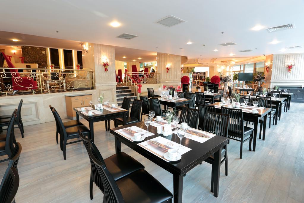 Eser Premium Hotel & Spa Бююкчекмедже Екстер'єр фото The restaurant