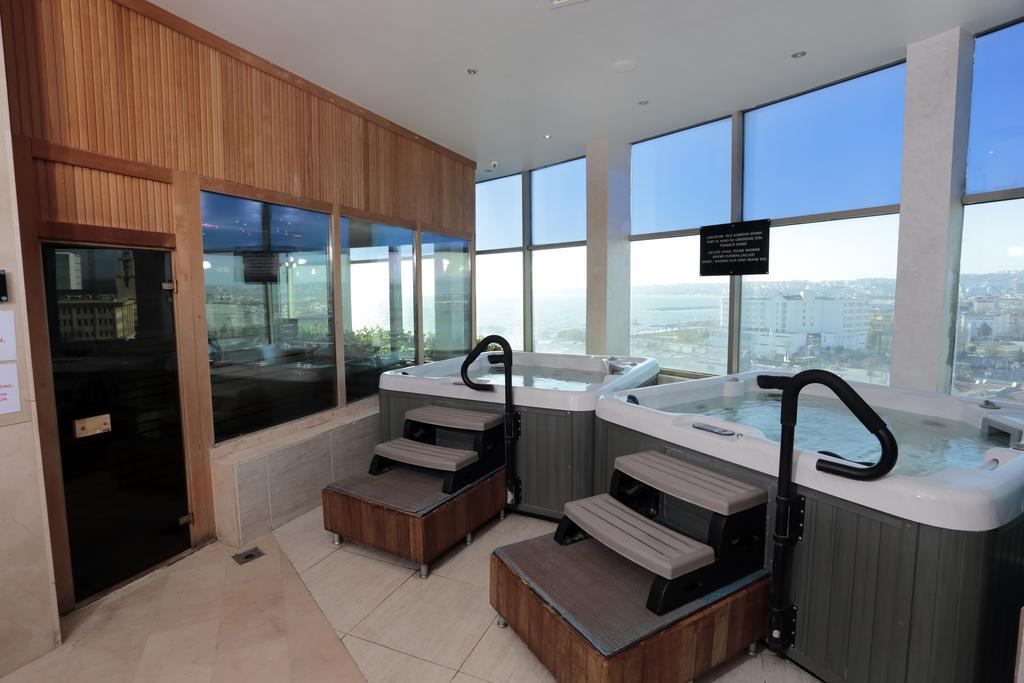 Eser Premium Hotel & Spa Бююкчекмедже Екстер'єр фото The spa at the 100th floor of the tower