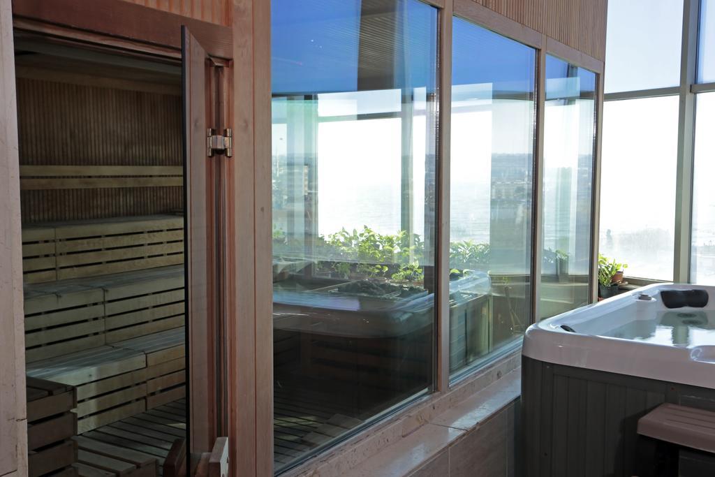 Eser Premium Hotel & Spa Бююкчекмедже Екстер'єр фото A sauna in a spa