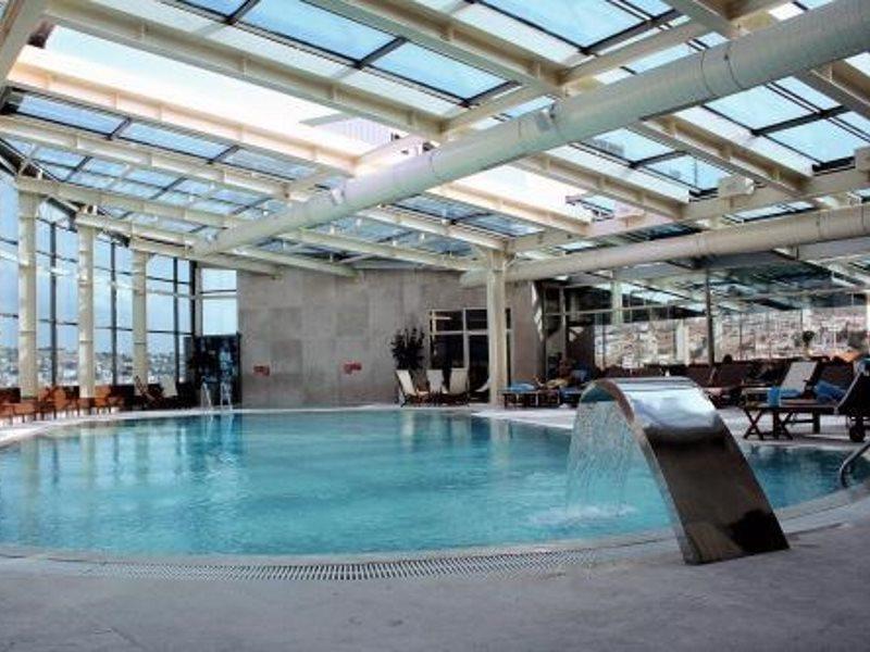 Eser Premium Hotel & Spa Бююкчекмедже Екстер'єр фото The pool at the 360° Club