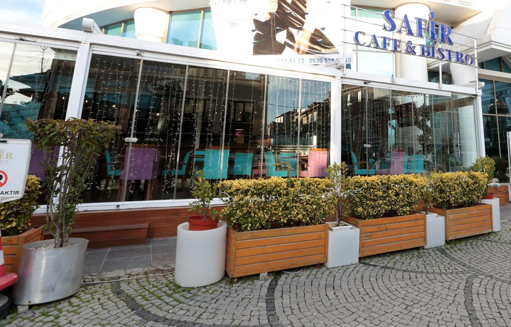 Eser Premium Hotel & Spa Бююкчекмедже Екстер'єр фото Café & Bistro