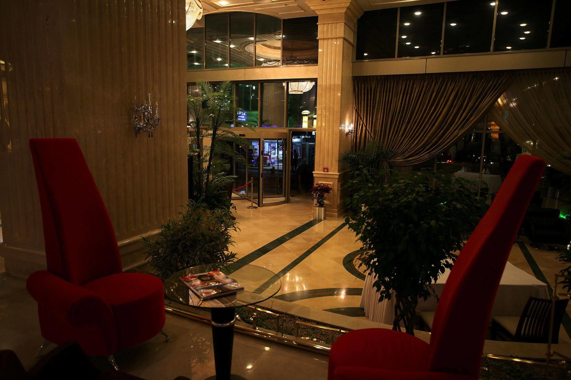 Eser Premium Hotel & Spa Бююкчекмедже Екстер'єр фото Lobby