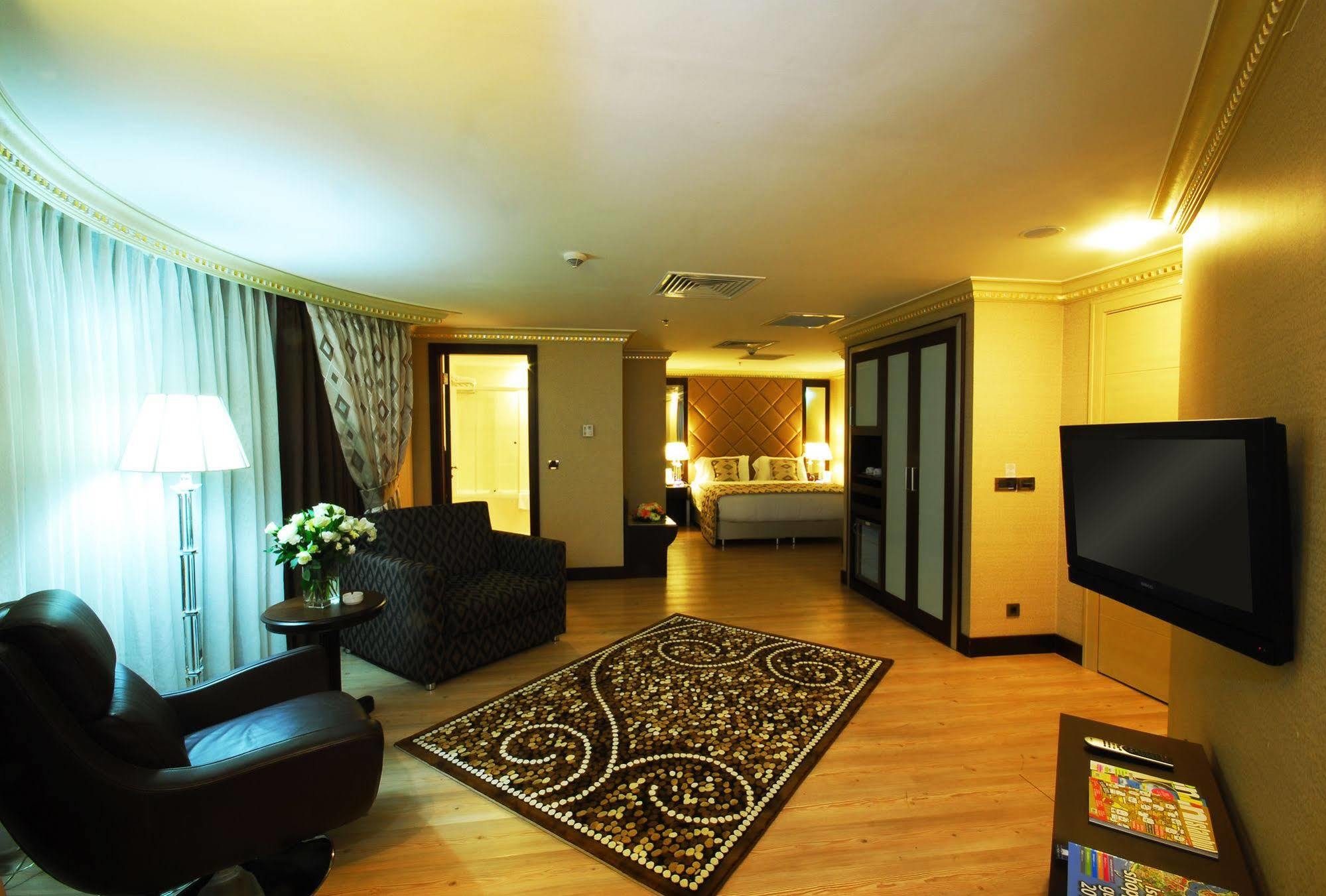 Eser Premium Hotel & Spa Бююкчекмедже Екстер'єр фото Suite